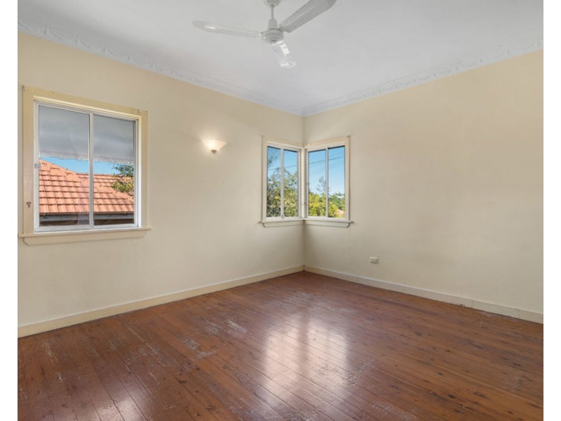 14 Canning St, Holland Park QLD 4121