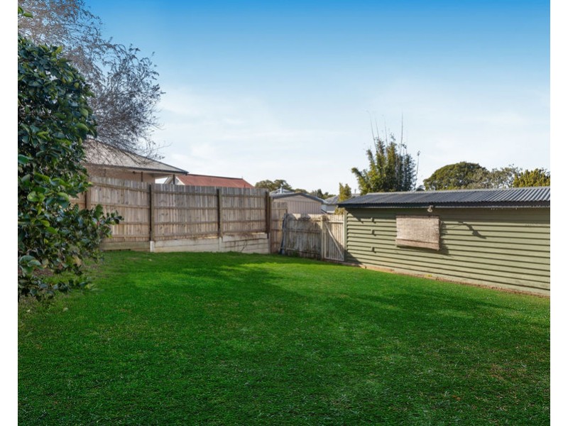 14 Canning St, Holland Park QLD 4121