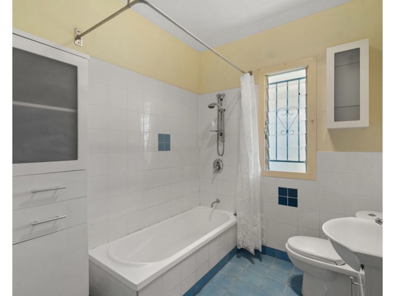 14 Canning St, Holland Park QLD 4121