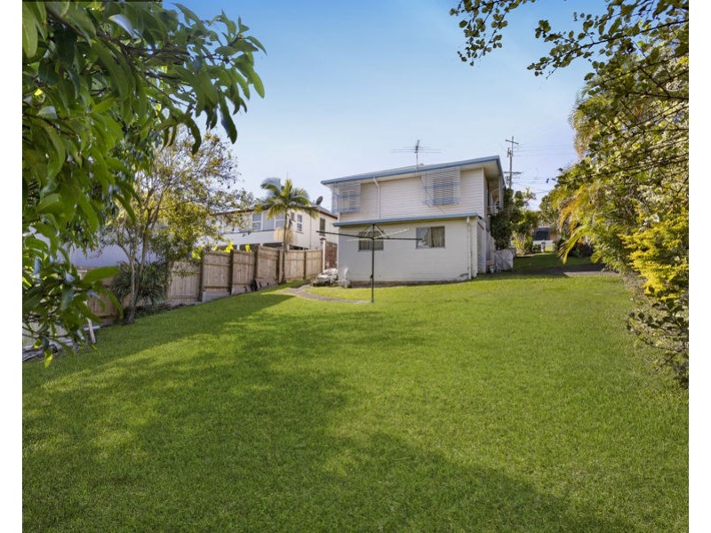 39 Brooks Street, Camp Hill QLD 4152