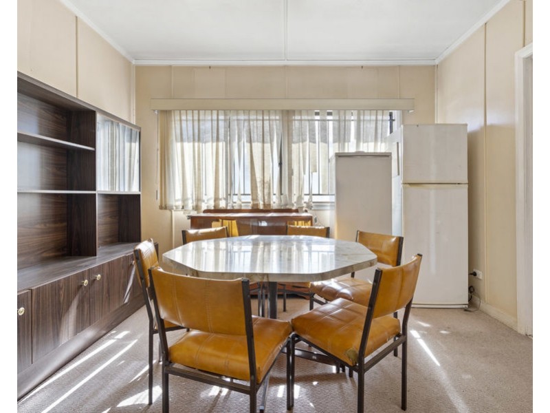 39 Brooks Street, Camp Hill QLD 4152