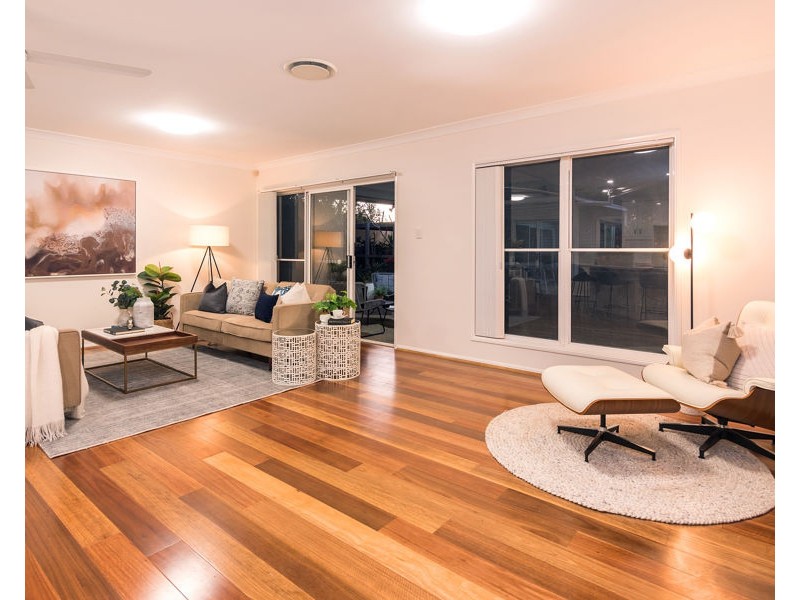 78 Windsor Place, Carindale QLD 4152