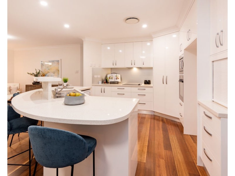 78 Windsor Place, Carindale QLD 4152