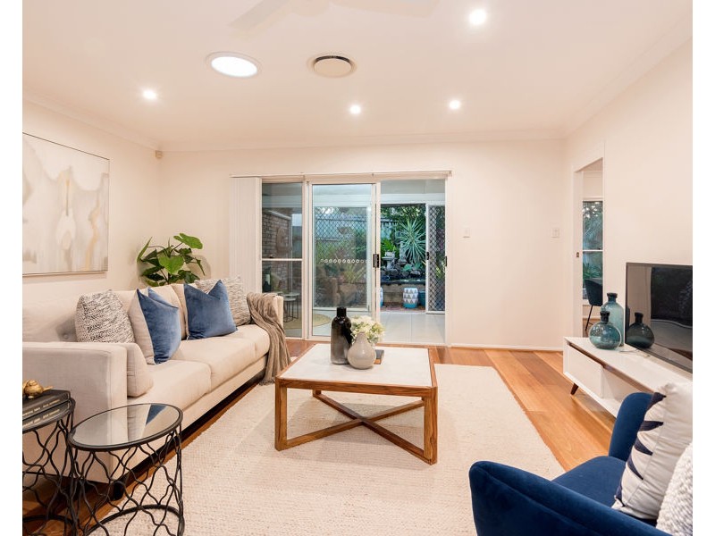 78 Windsor Place, Carindale QLD 4152