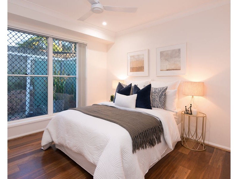 78 Windsor Place, Carindale QLD 4152