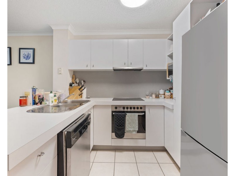 18 / 38 Palmer Street, Greenslopes QLD 4120