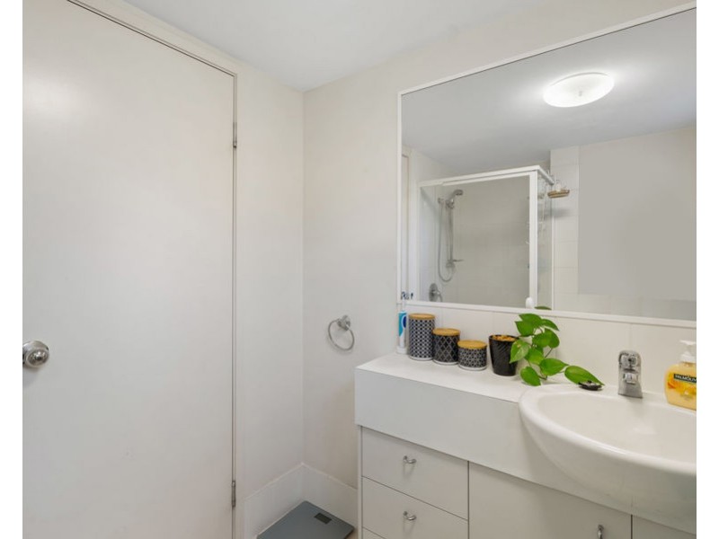 18 / 38 Palmer Street, Greenslopes QLD 4120