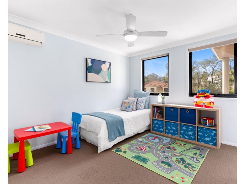 12 Estate Place, Holland Park West QLD 4121