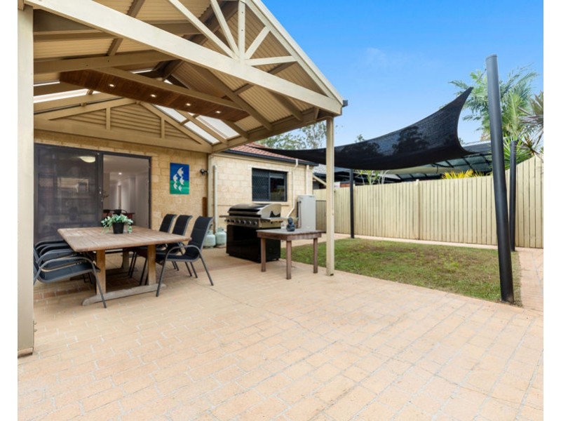 12 Estate Place, Holland Park West QLD 4121