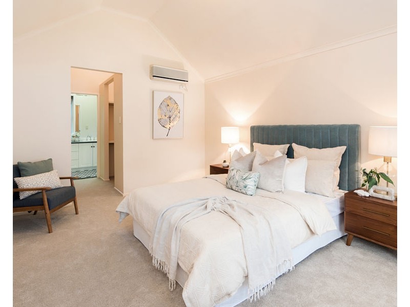 42A Gordon Road, Bardon QLD 4065