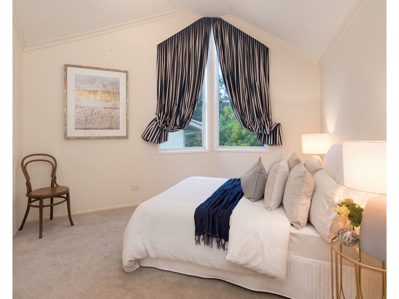 42A Gordon Road, Bardon QLD 4065