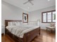 27 Iris st, Holland Park West QLD 4121