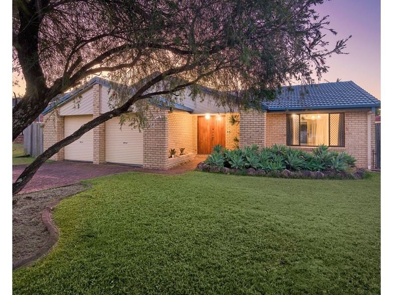 22 Briarwood Street, Carindale QLD 4152