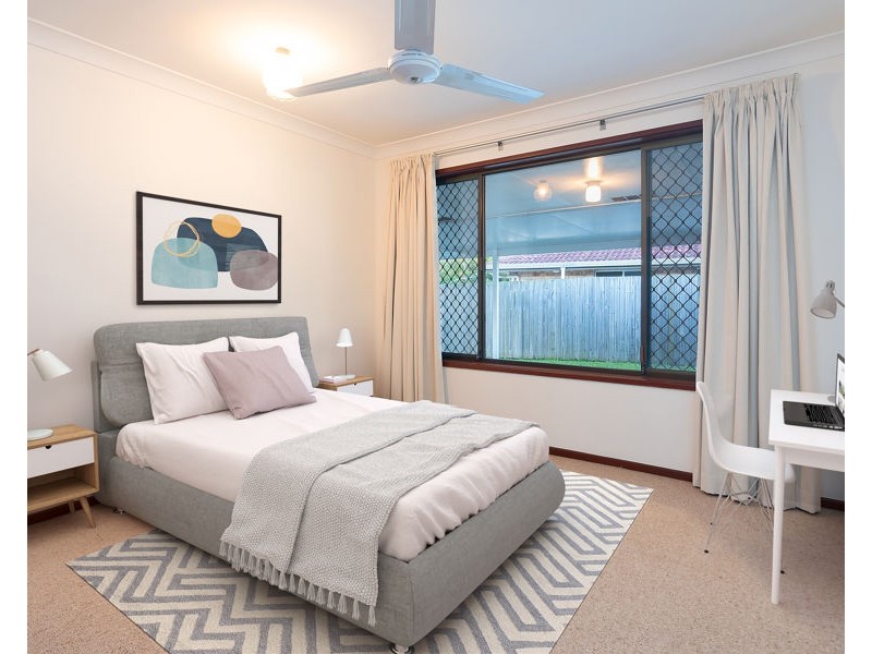 22 Briarwood Street, Carindale QLD 4152