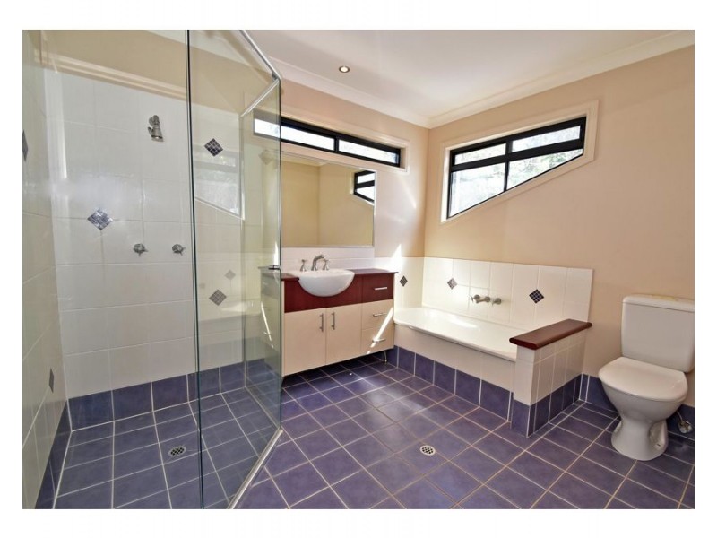 36a Hockings Street, Holland Park West QLD 4121