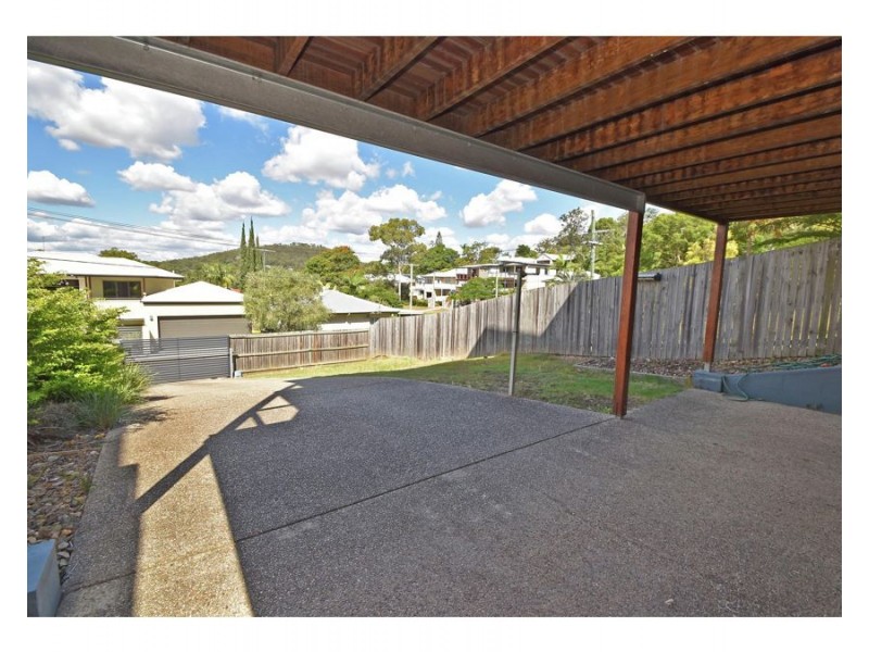 36a Hockings Street, Holland Park West QLD 4121