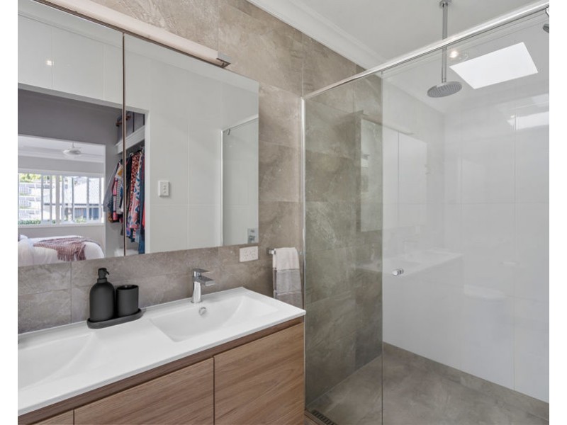 57 Amethyst Street, Holland Park QLD 4121