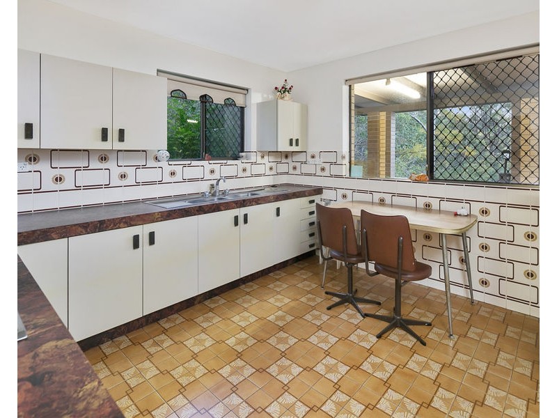 35 Indus Street, Camp Hill QLD 4152