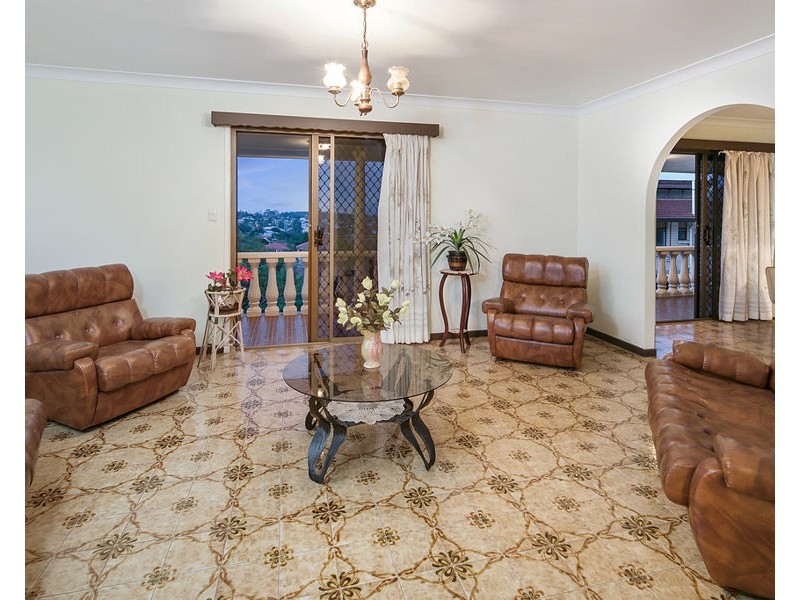 35 Indus Street, Camp Hill QLD 4152