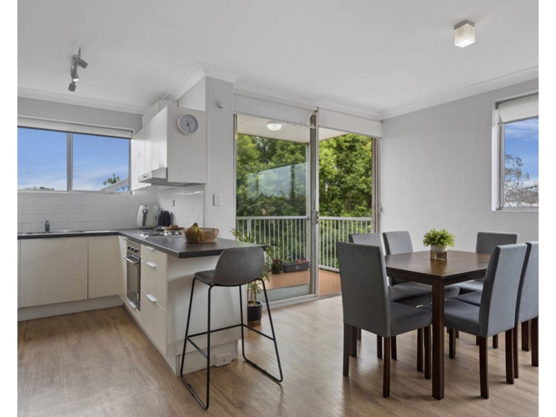 6/90 French Street, Coorparoo QLD 4151