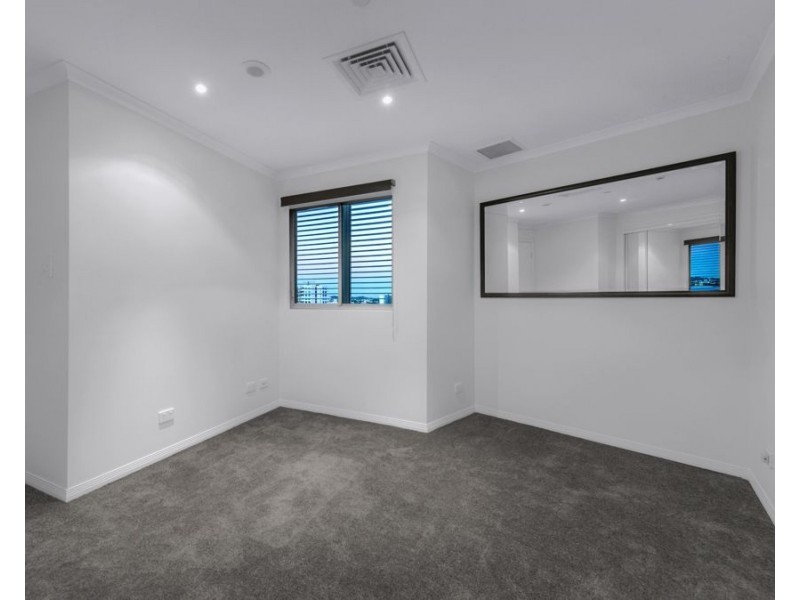 21 Pixley St, Kangaroo Point QLD 4169