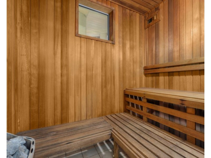 21 Pixley St, Kangaroo Point QLD 4169