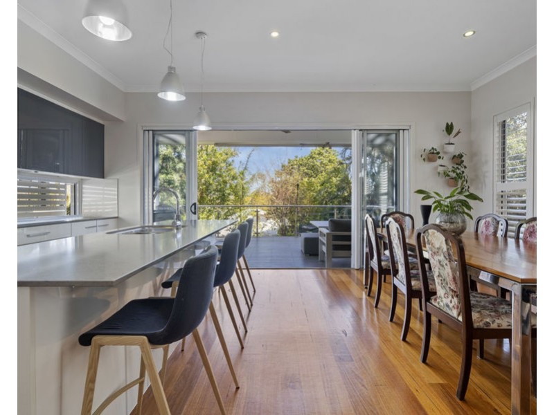 63 Stella St, Holland Park QLD 4121