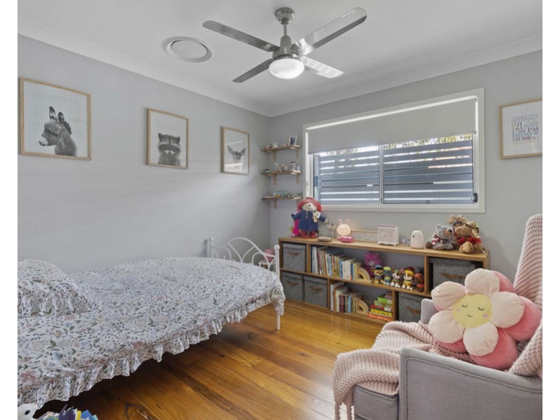 63 Stella St, Holland Park QLD 4121