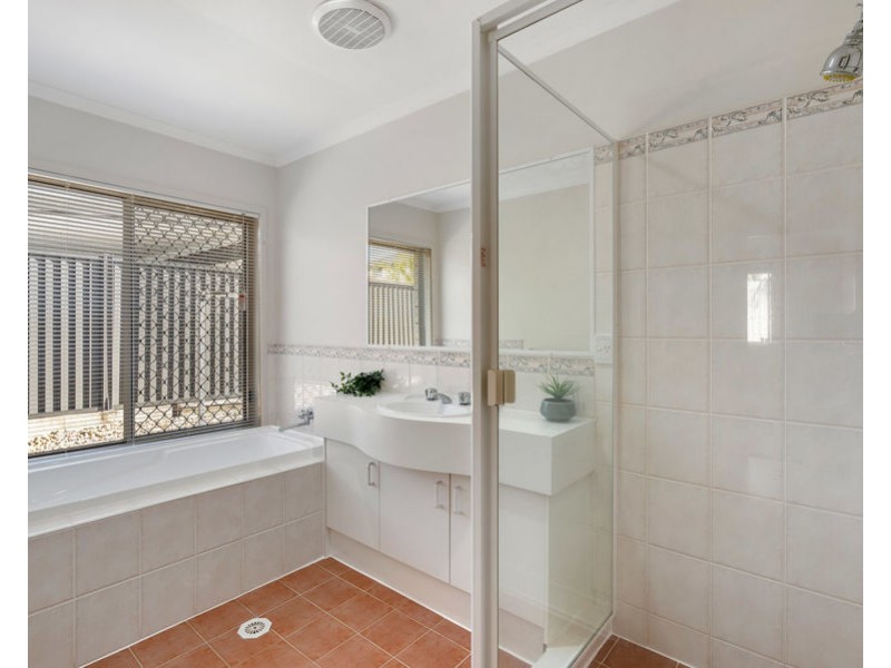 25 Maisie Pl, Eight Mile Plains QLD 4113