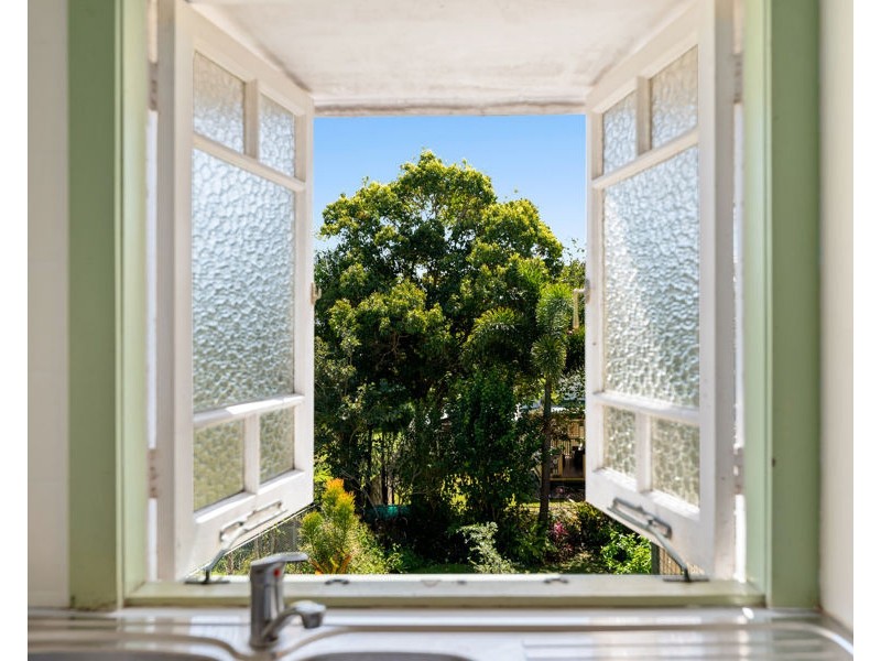 24 Raff Avenue, Holland Park QLD 4121