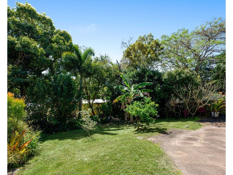 24 Raff Avenue, Holland Park QLD 4121
