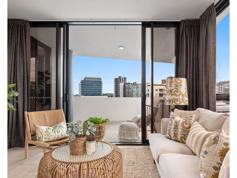 706/27 Commercial Road, Newstead QLD 4006