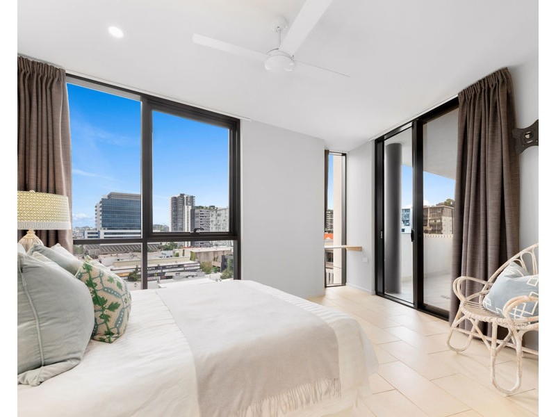 706/27 Commercial Road, Newstead QLD 4006