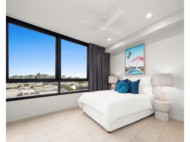 706/27 Commercial Road, Newstead QLD 4006