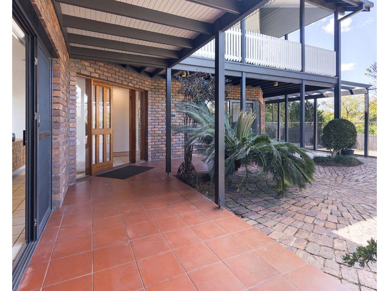 24 Glencoe Avenue, Tarragindi QLD 4121