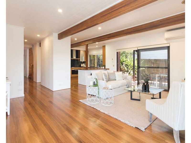 24 Glencoe Avenue, Tarragindi QLD 4121