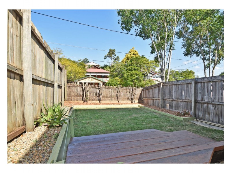 1/14 Beanga Street, Greenslopes QLD 4120