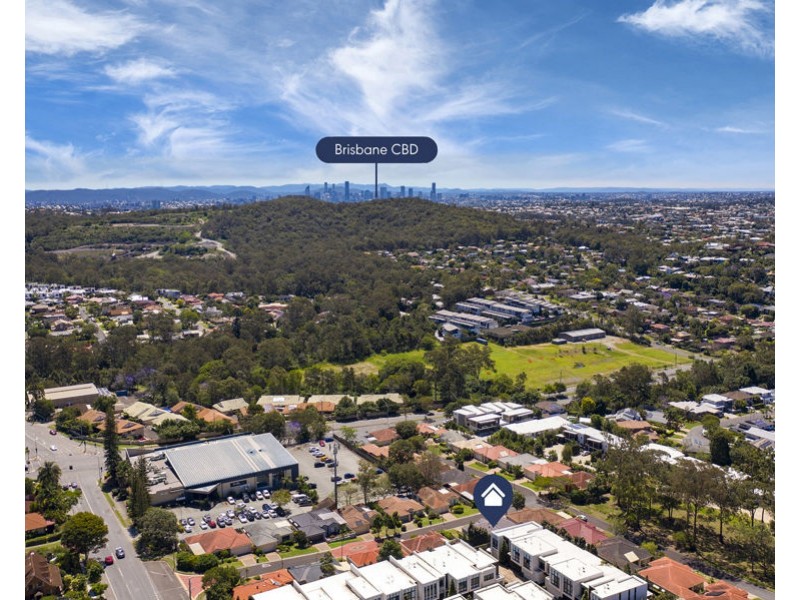 11 Flame Tree Crs, Carindale QLD 4152