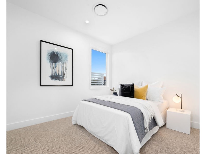 13 Waldheim Street, Annerley QLD 4103