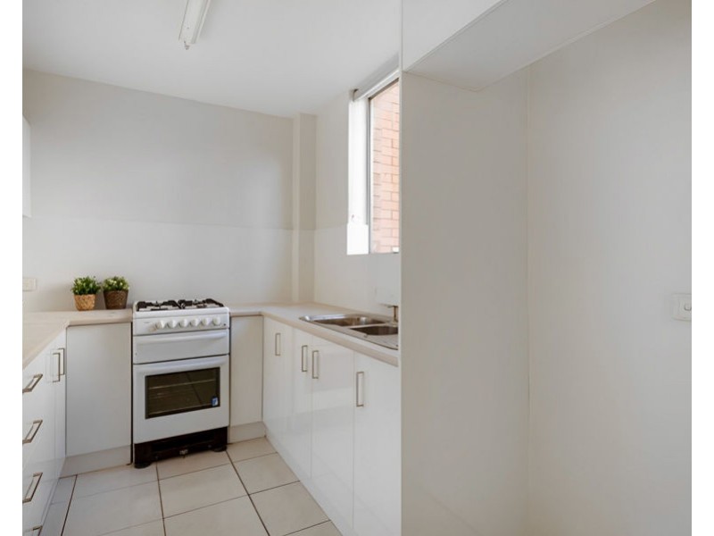 1/23 Holland St, Greenslopes QLD 4120