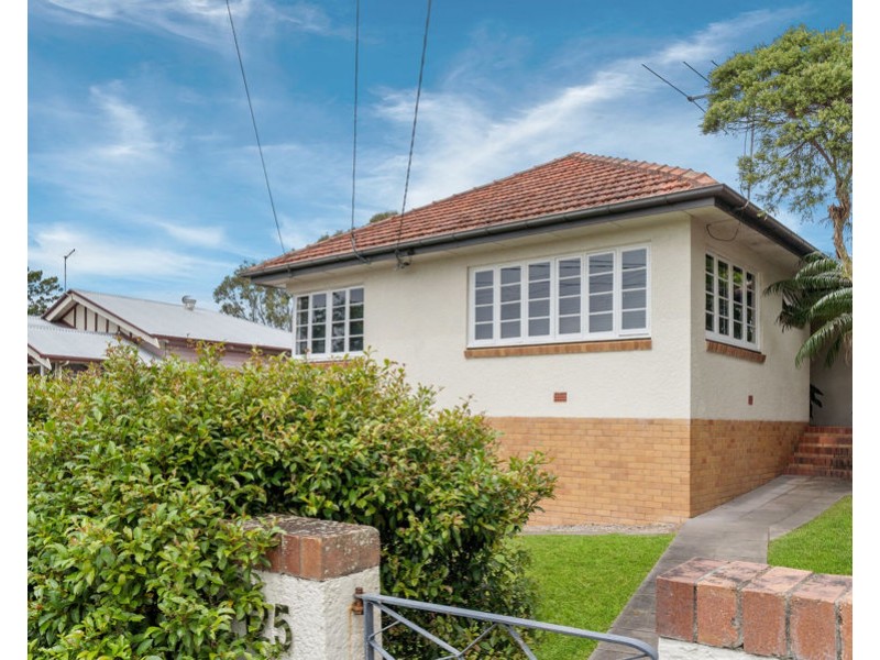 125 Chatsworth Rd, Coorparoo QLD 4151