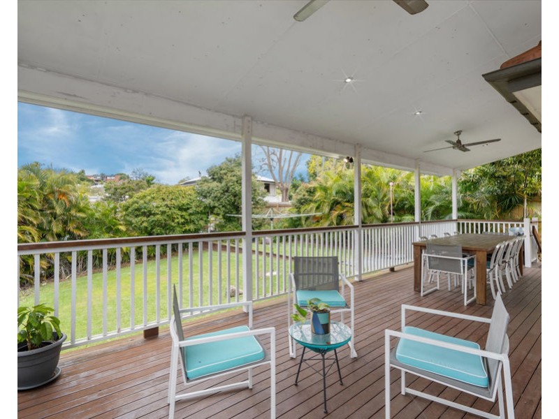 125 Chatsworth Rd, Coorparoo QLD 4151