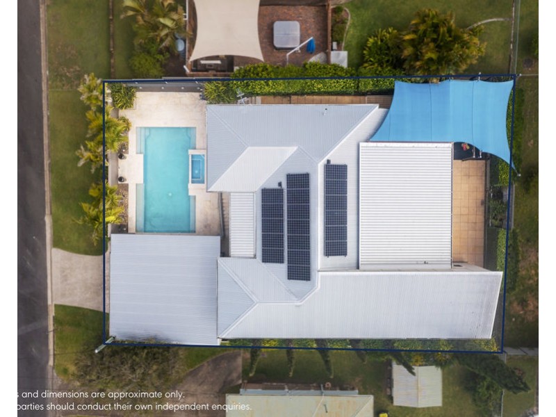 8 Bonneville st, Holland Park West QLD 4121