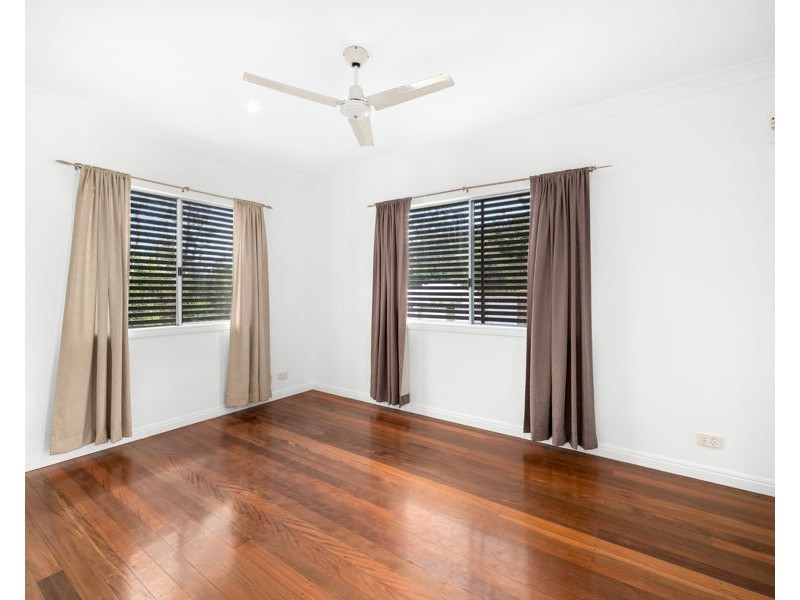 115 Nursery Road, Holland Park West QLD 4121