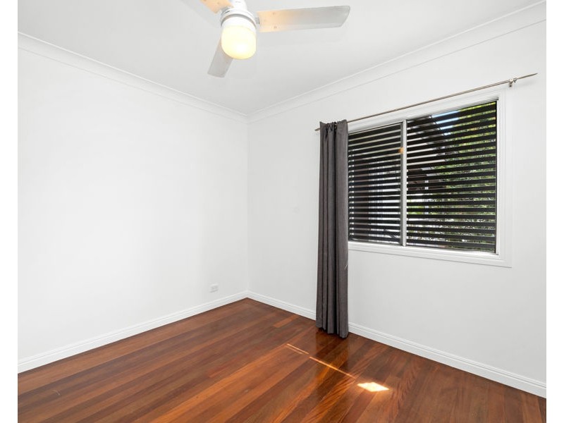 115 Nursery Road, Holland Park West QLD 4121