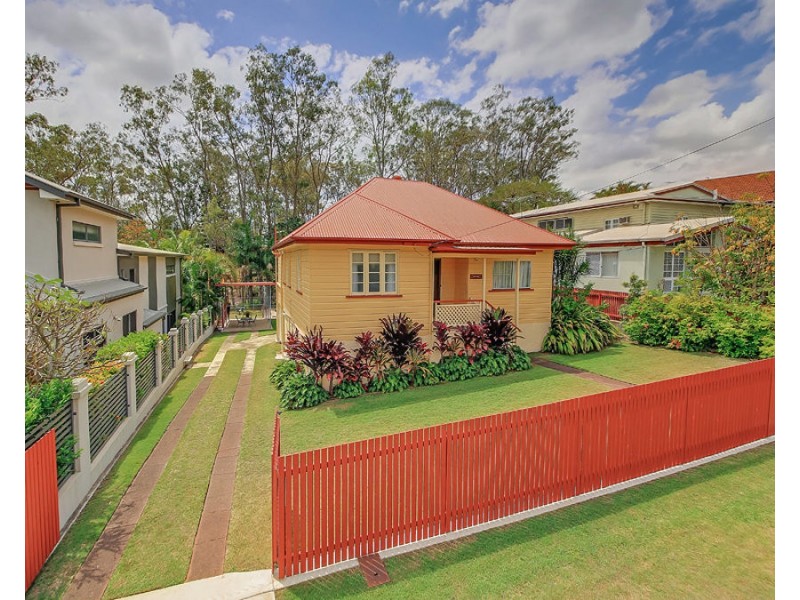 51 Octantis Street, Coorparoo QLD 4151
