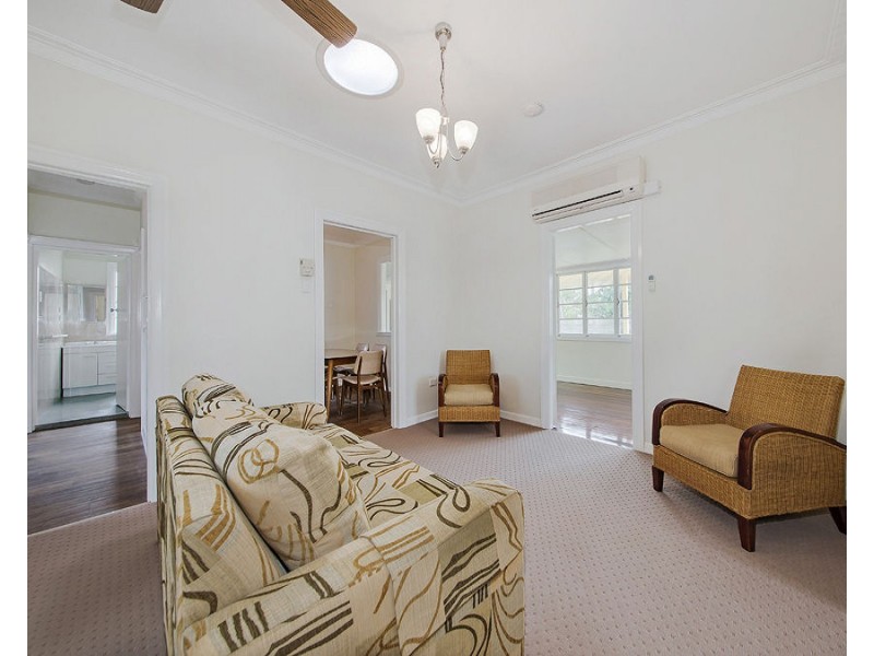 51 Octantis Street, Coorparoo QLD 4151