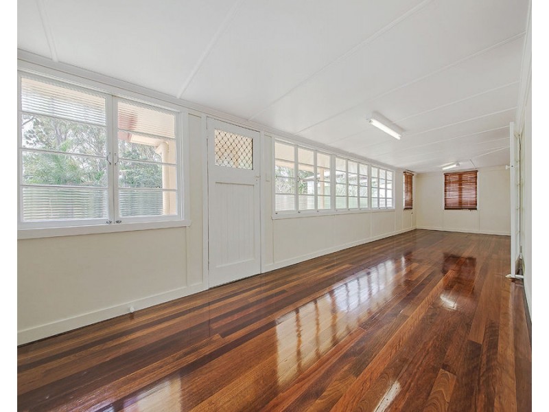 51 Octantis Street, Coorparoo QLD 4151