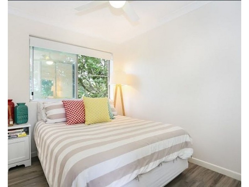 4/22 Princess st, Fairfield QLD 4103