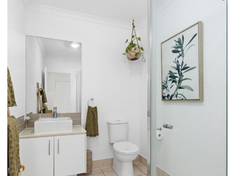 16 Acer Place, Redland Bay QLD 4165